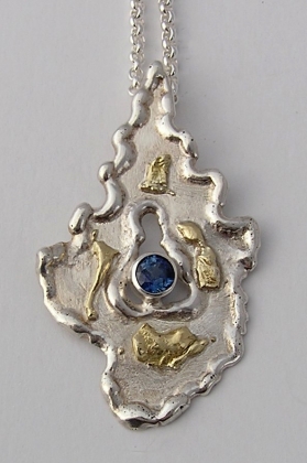 Silver & 18ct Gold pendant with blue Sapphire